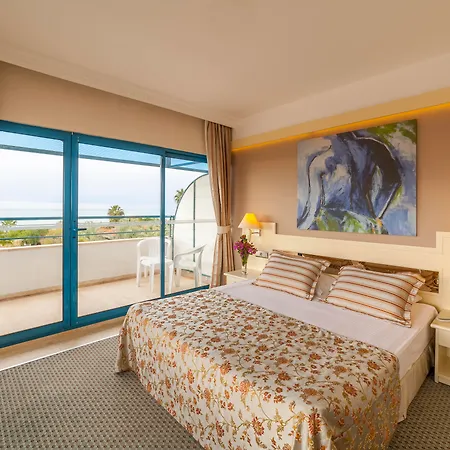 Hotel Sunrise Park & Spa 5*